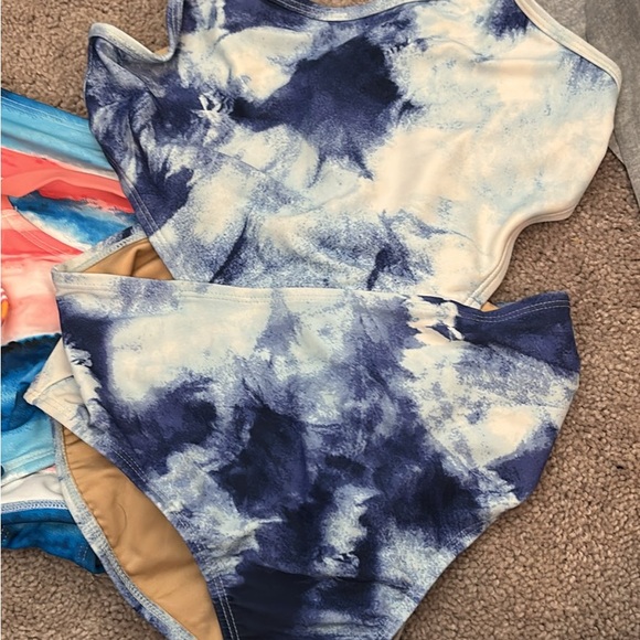 Lot of 10-Girls size 10/12 swimsuits - Picture 8 of 10